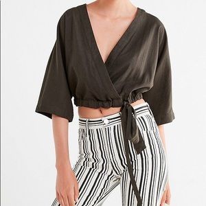 UO Kimmy Wrap Cropped Top